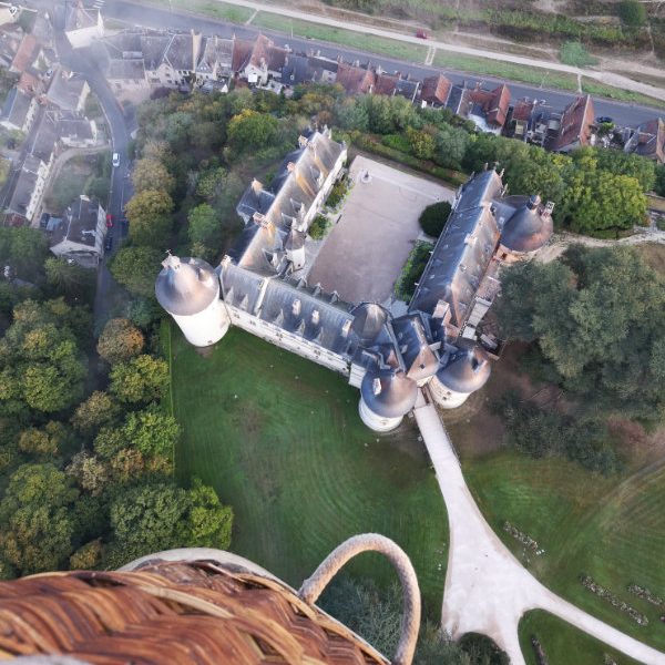 En montgolfière pour découvrir autrement les châteaux de la Loire